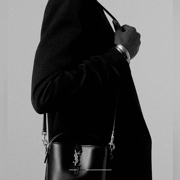 Saint Laurent Le 37 Mini Leather Bucket Bag, BLANC VINTAGE - Picture 11 of 11